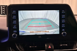 valkoinen Toyota C-HR 2020 kuva 24.