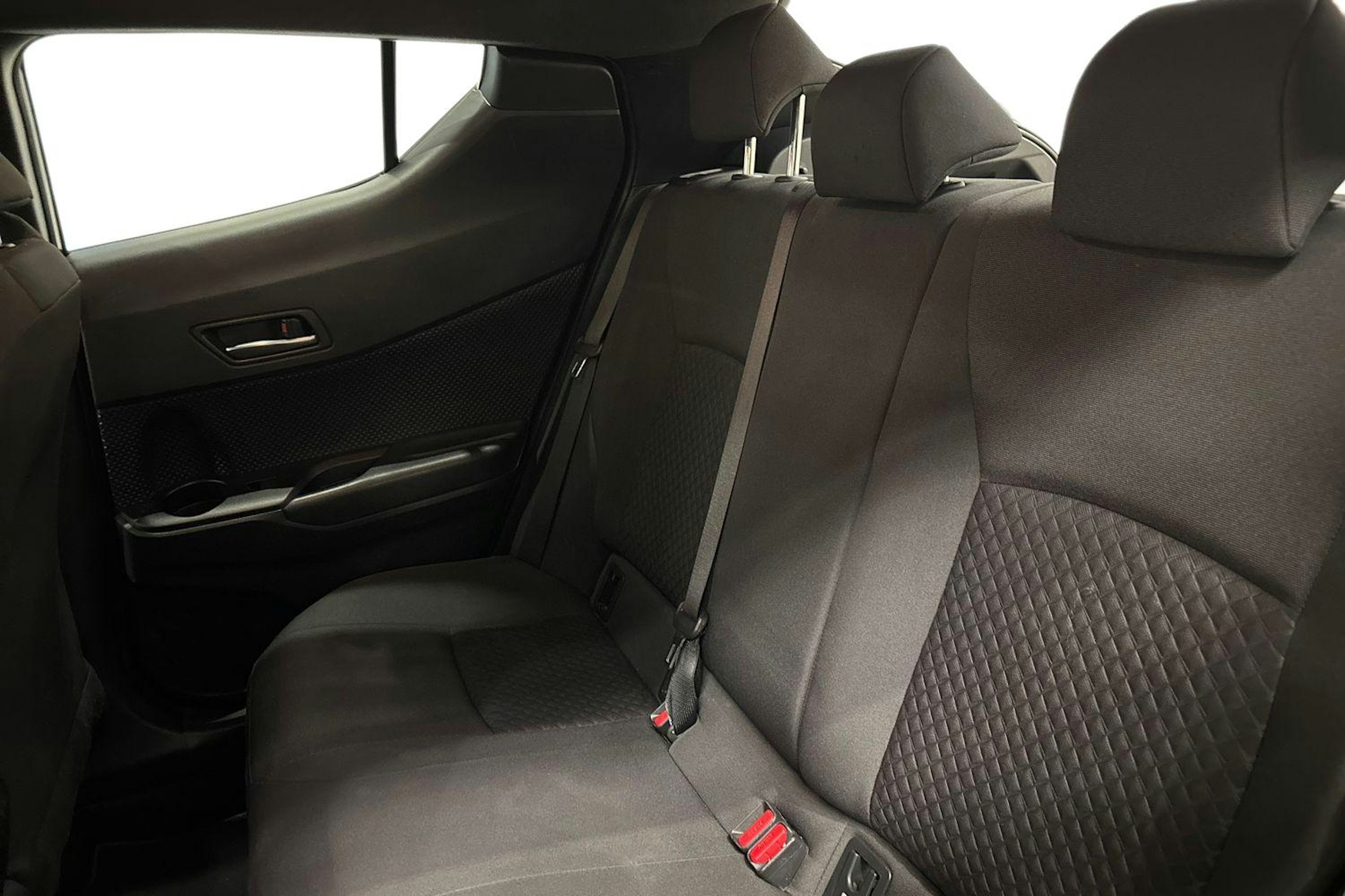 harmaa Toyota C-HR 2020 kuva 10.