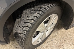 harmaa Toyota C-HR 2020 kuva 13.