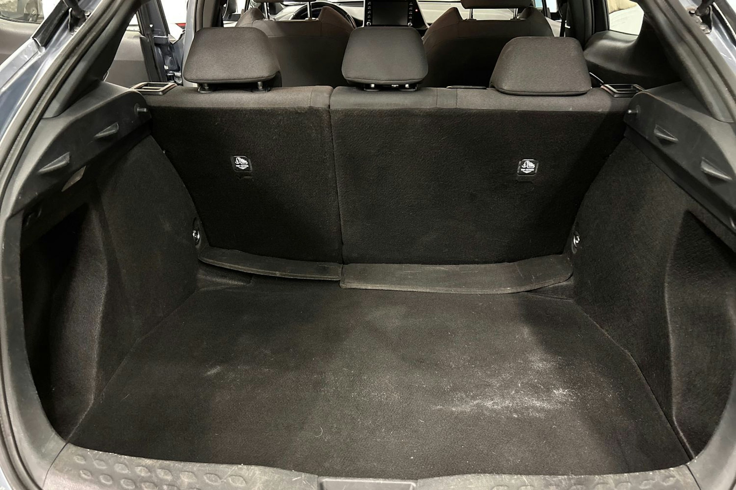 harmaa Toyota C-HR 2020 kuva 15.