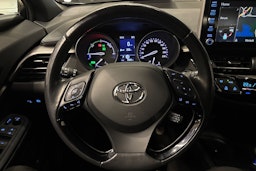 harmaa Toyota C-HR 2020 kuva 17.