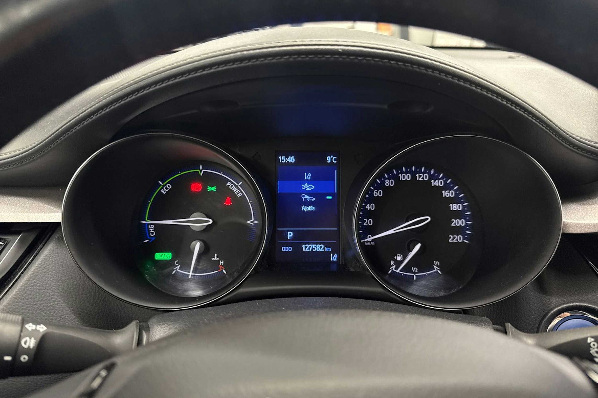 Valkoinen Toyota C-HR 2020 kuva 18.