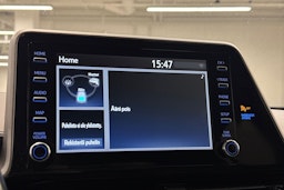 Valkoinen Toyota C-HR 2020 kuva 24.