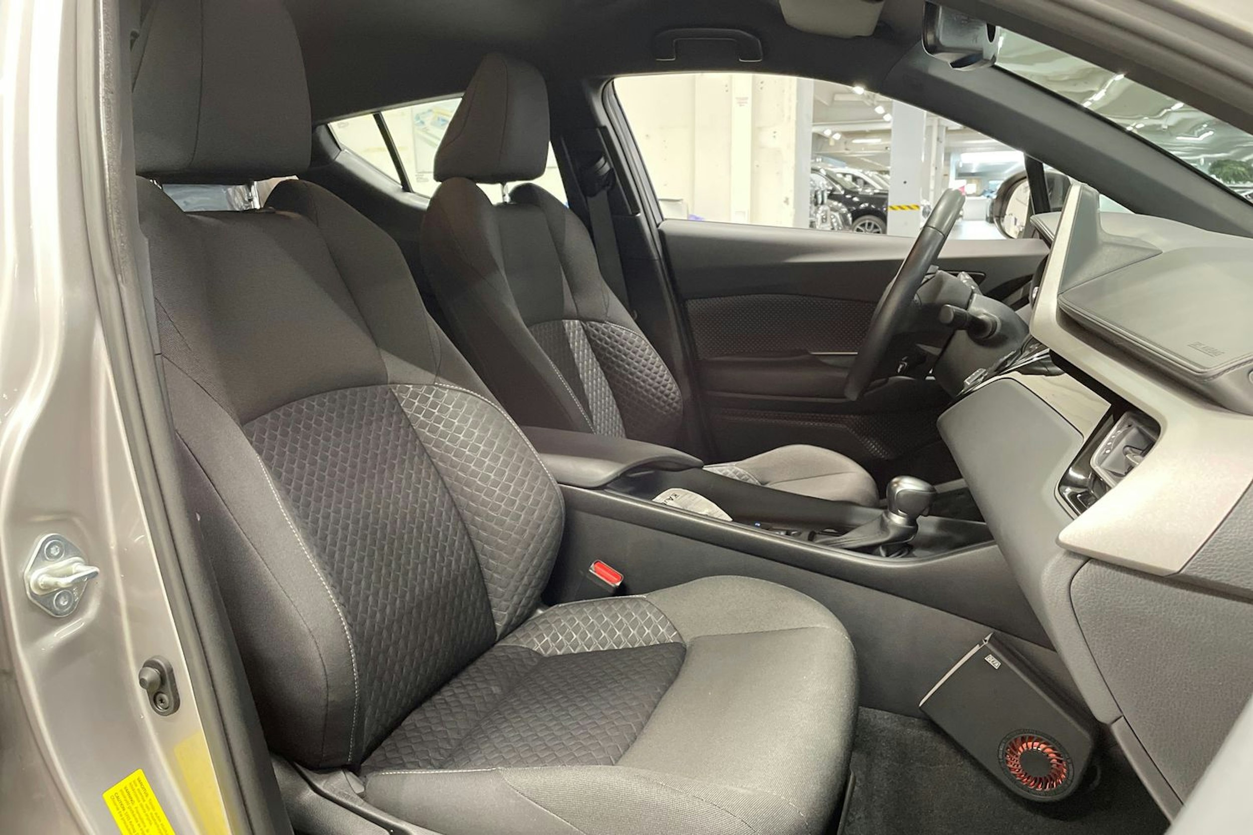hopea Toyota C-HR 2020 kuva 26.