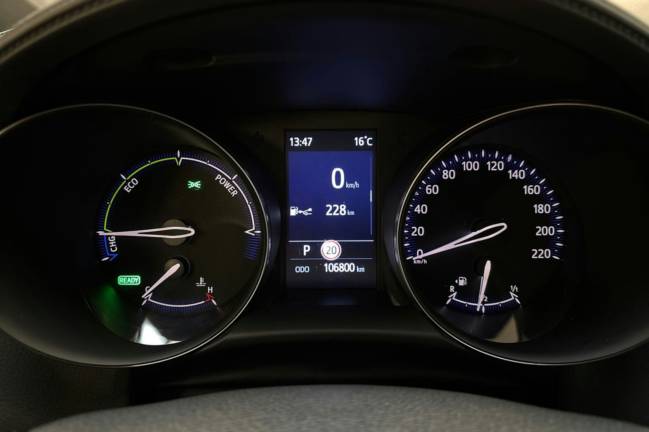 musta Toyota C-HR 2020 kuva 18.