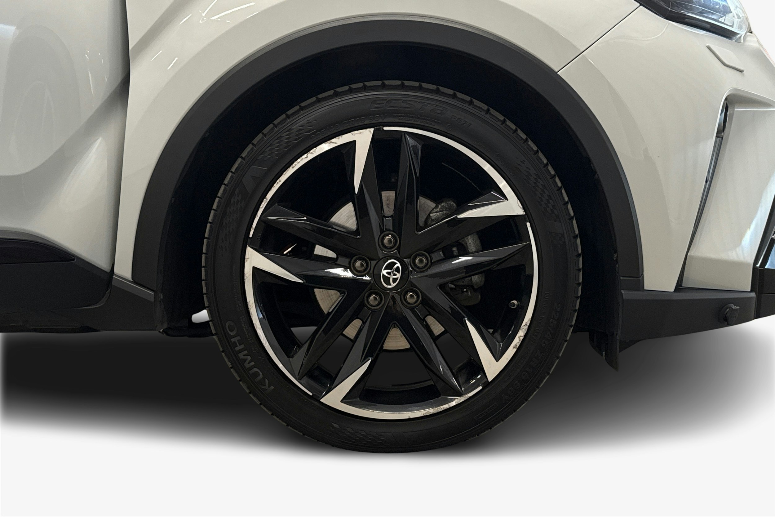 harmaa Toyota C-HR 2021 kuva 11.