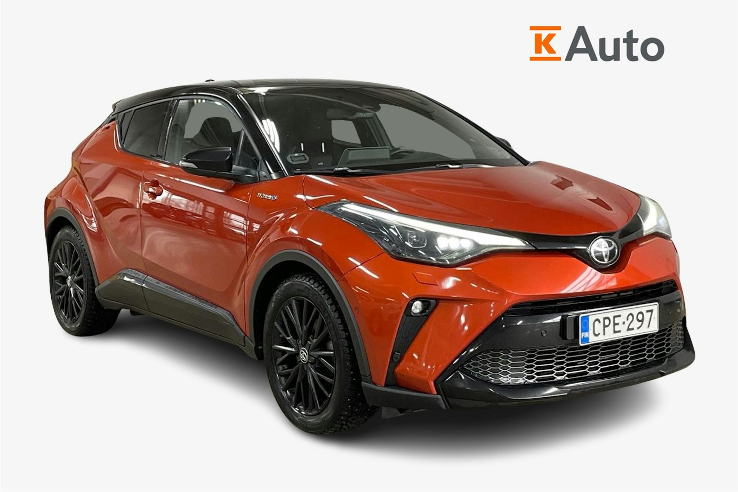 Oranssi Toyota C-HR 2021 kuva 1.