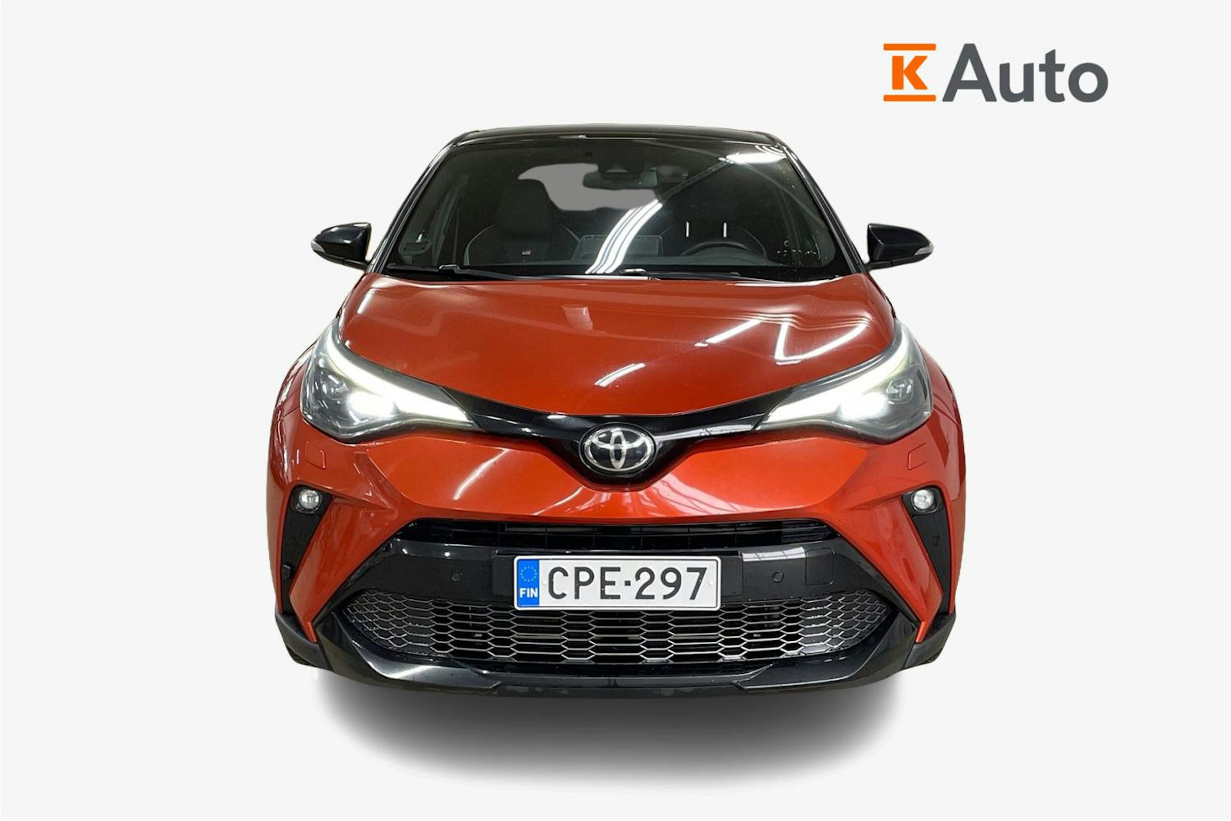Oranssi Toyota C-HR 2021 kuva 4.