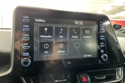 Oranssi Toyota C-HR 2021 kuva 14.