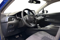 sininen Toyota C-HR 2021 kuva 6.