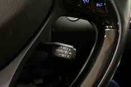 sininen Toyota C-HR 2021 kuva 20.