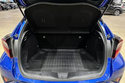 sininen Toyota C-HR 2021 kuva 22.
