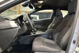 hopea Toyota C-HR 2021 kuva 15.
