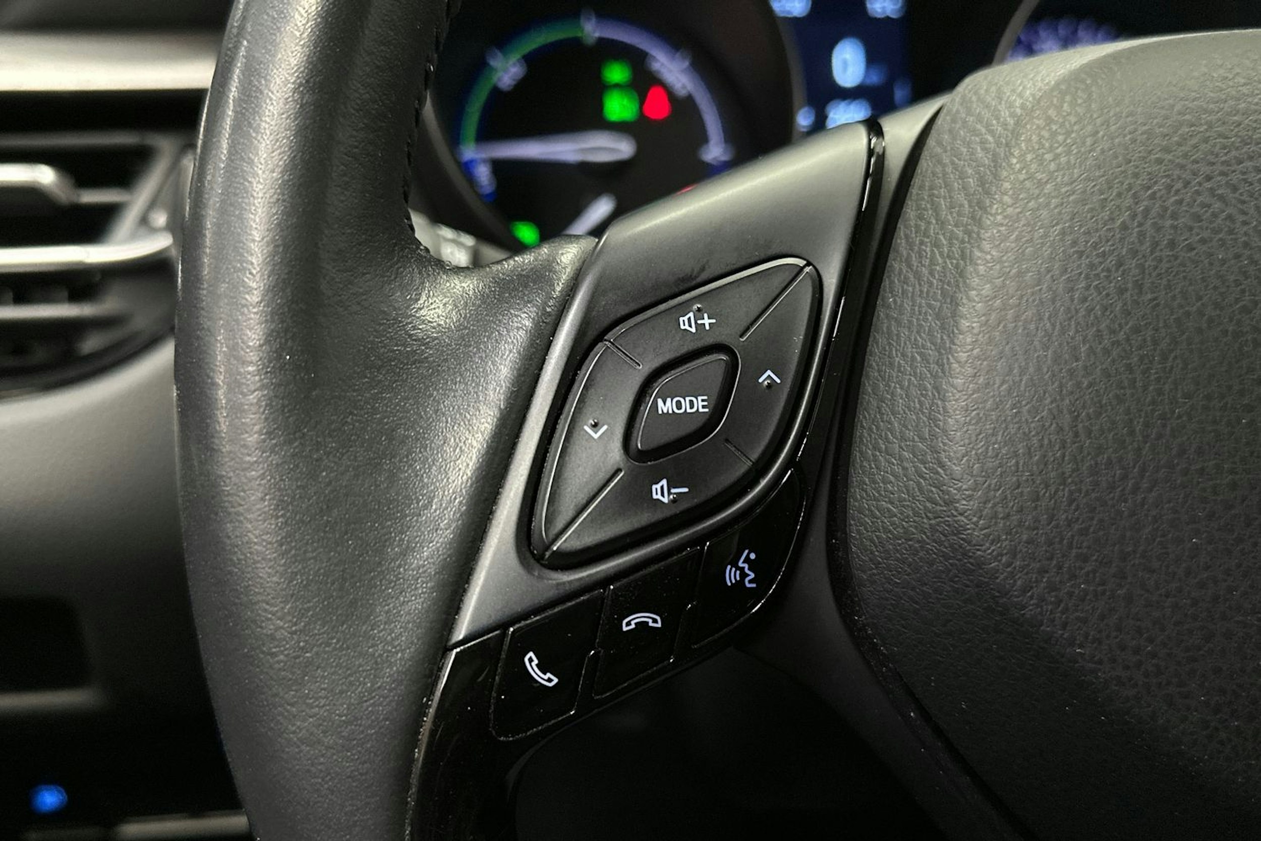 hopea Toyota C-HR 2021 kuva 24.