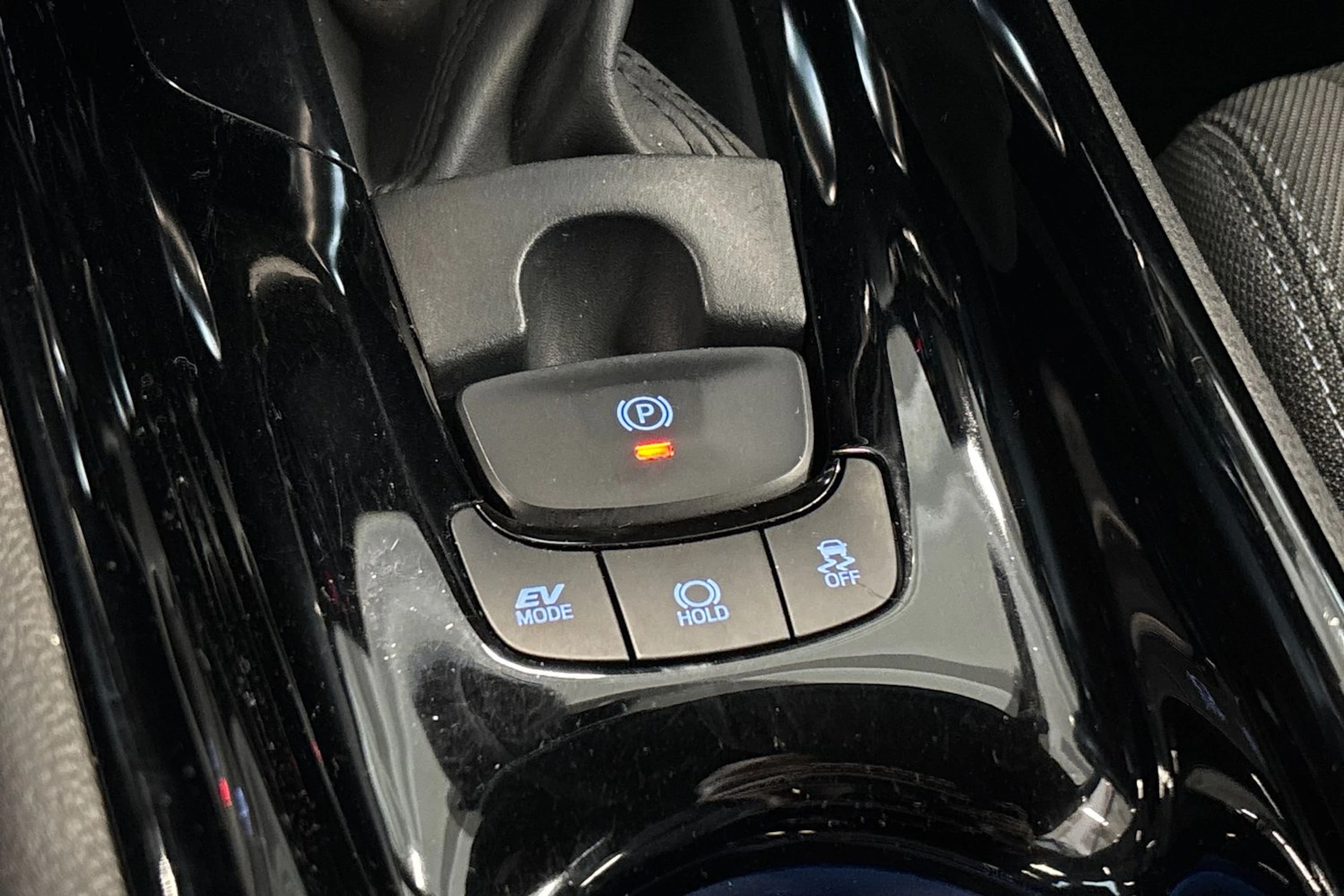 hopea Toyota C-HR 2021 kuva 29.