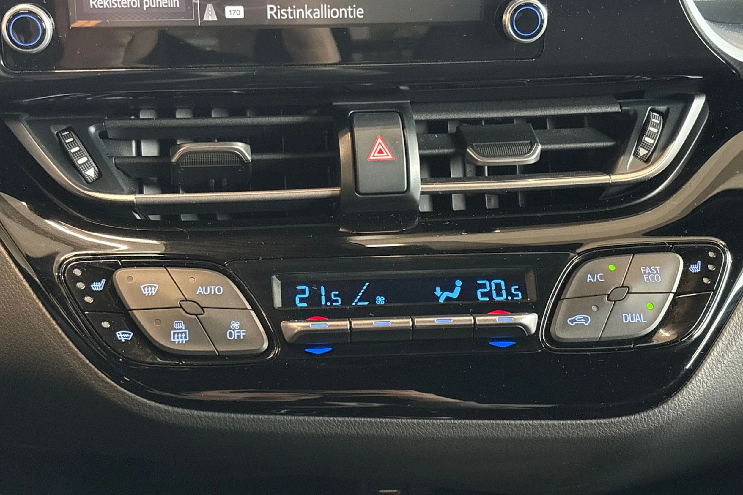 hopea Toyota C-HR 2021 kuva 31.