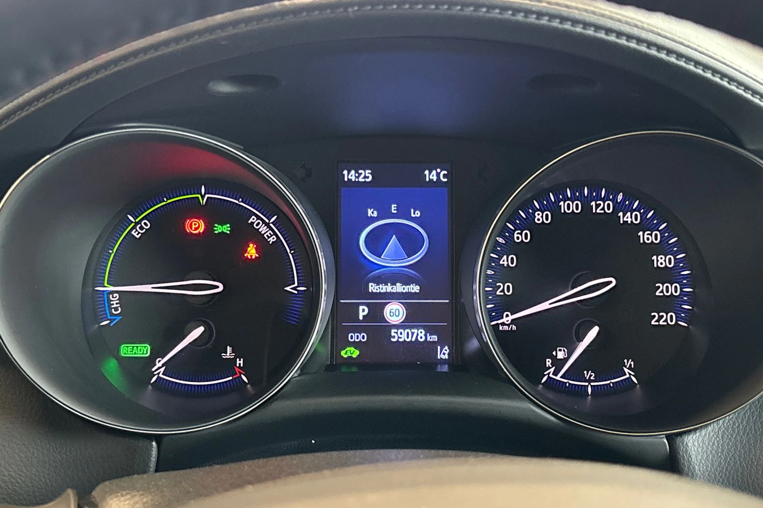 hopea Toyota C-HR 2021 kuva 38.