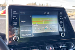 Harmaa Toyota C-HR 2021 kuva 7.