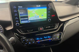 Harmaa Toyota C-HR 2021 kuva 20.