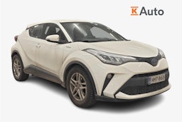 valkoinen Toyota C-HR 2021 kuva 1.