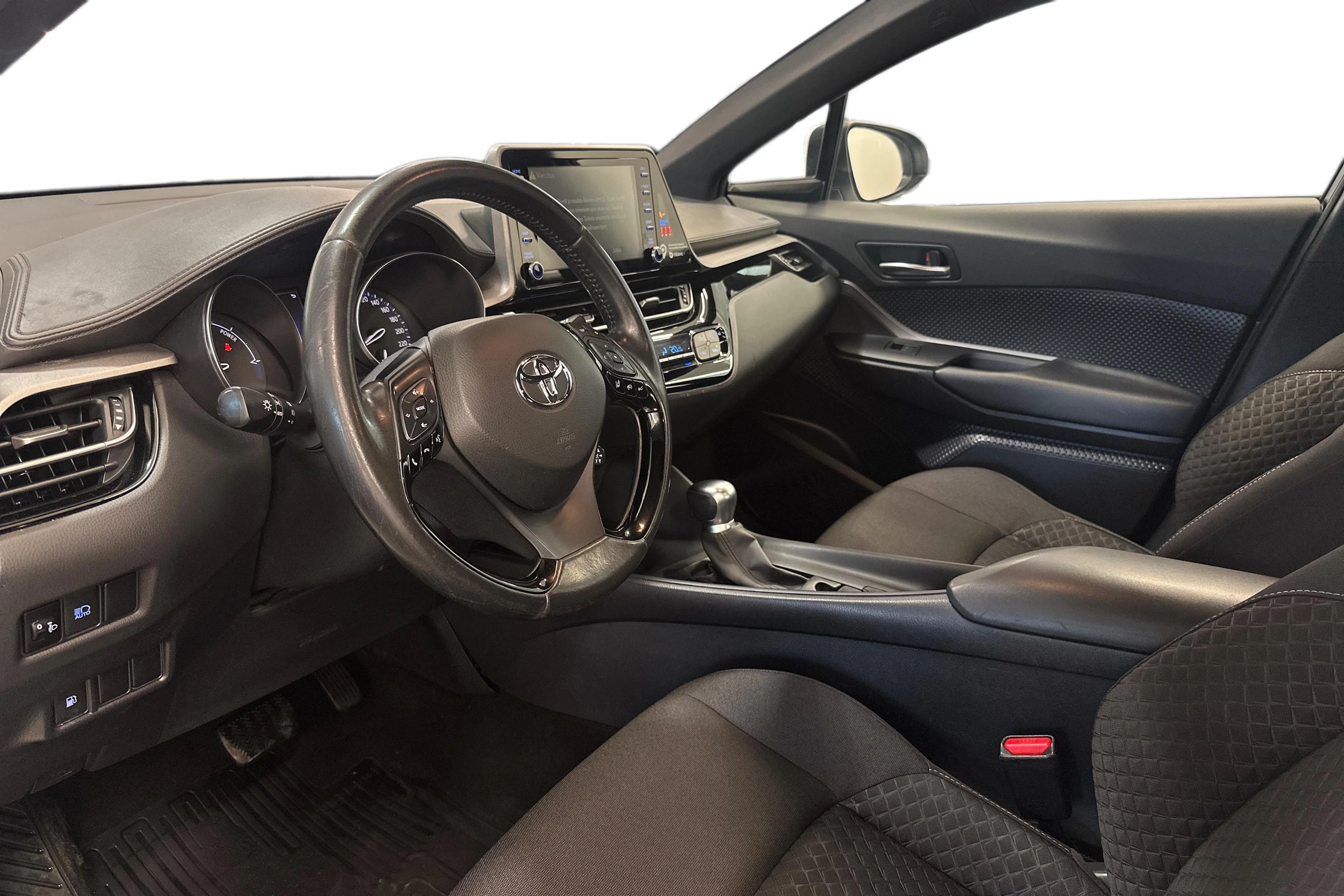 valkoinen Toyota C-HR 2021 kuva 6.