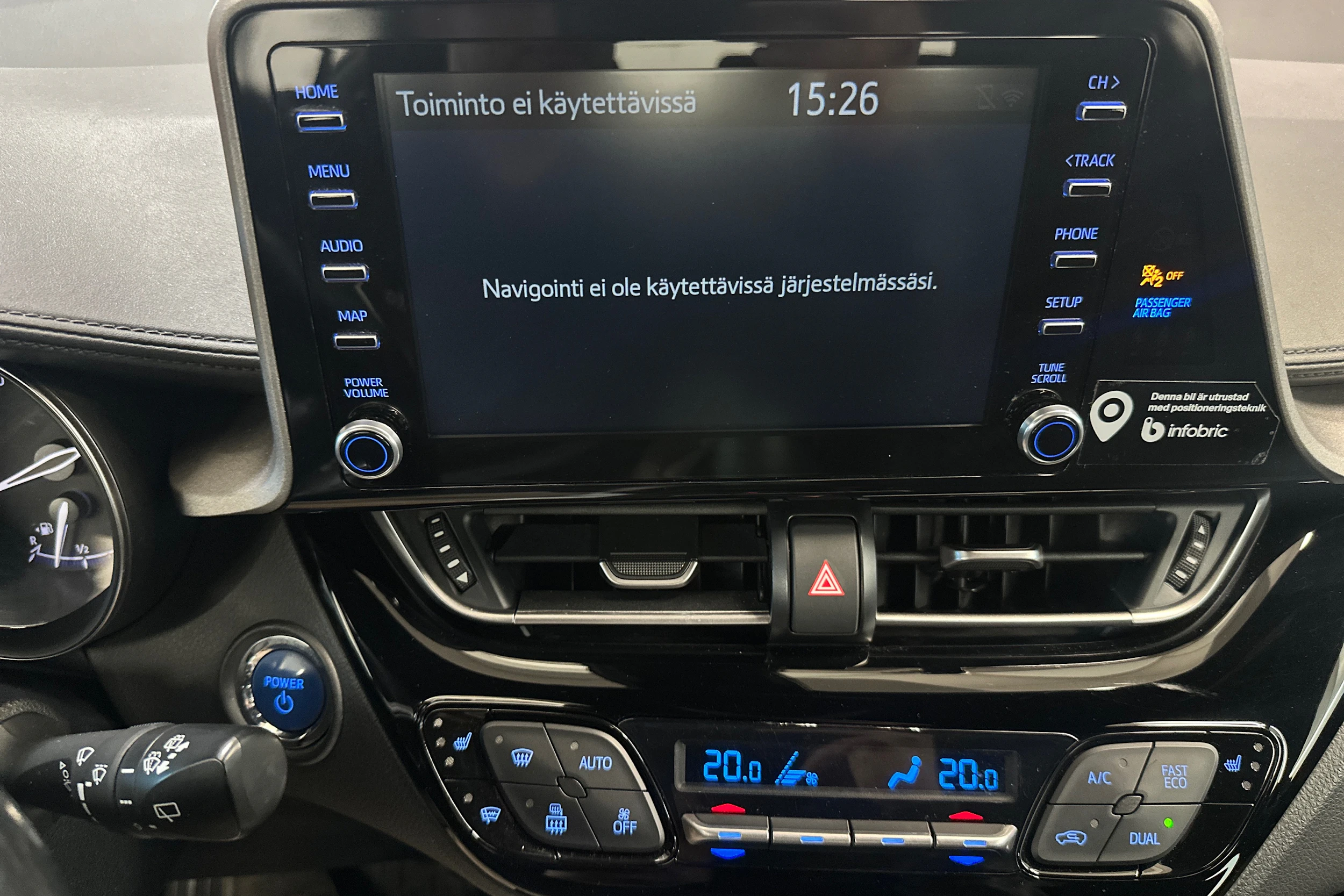 valkoinen Toyota C-HR 2021 kuva 17.