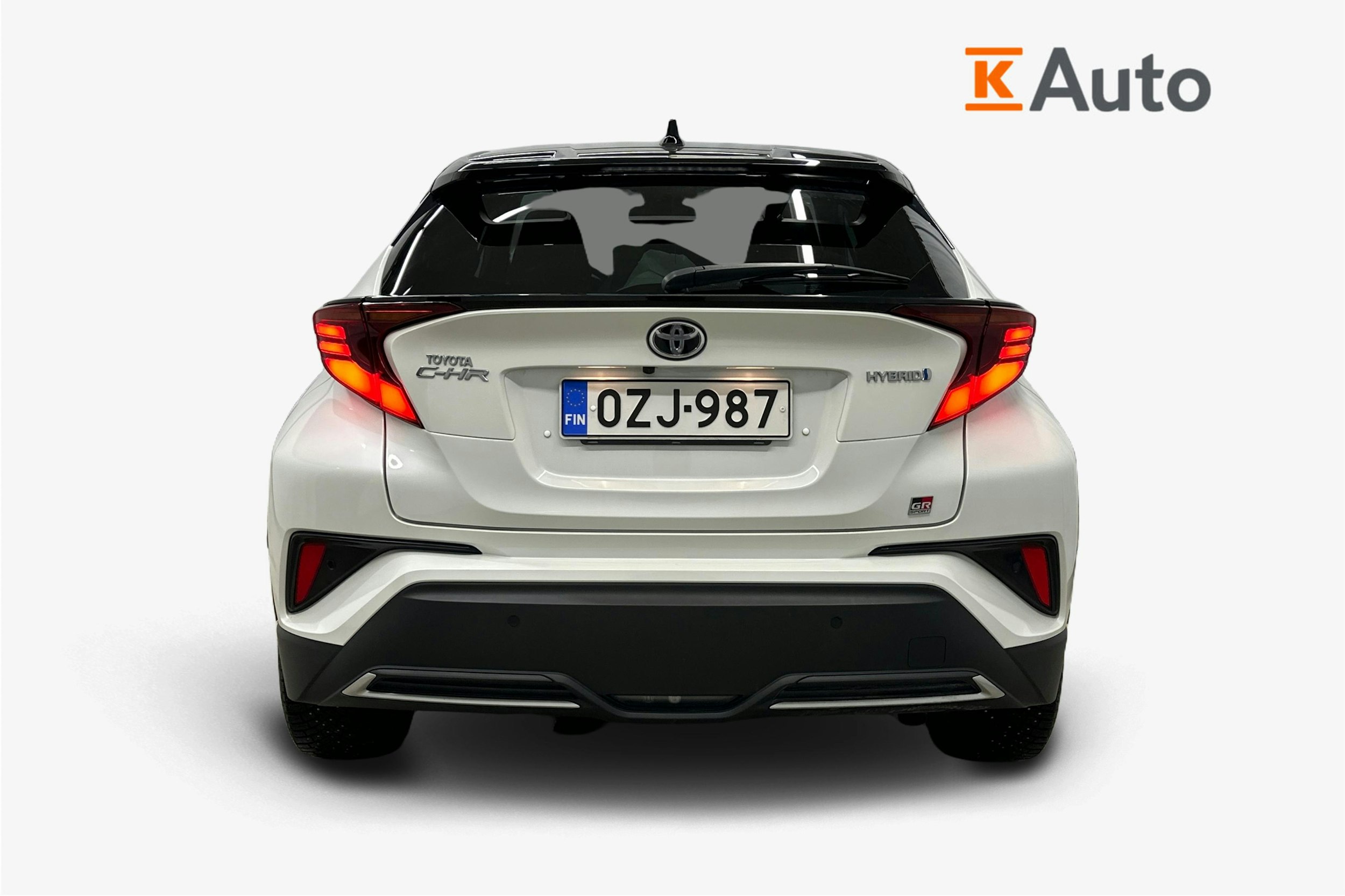 valkoinen Toyota C-HR 2021 kuva 3.