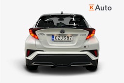 valkoinen Toyota C-HR 2021 kuva 3.