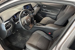hopea Toyota C-HR 2021 kuva 3.