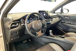 hopea Toyota C-HR 2022 kuva 8.