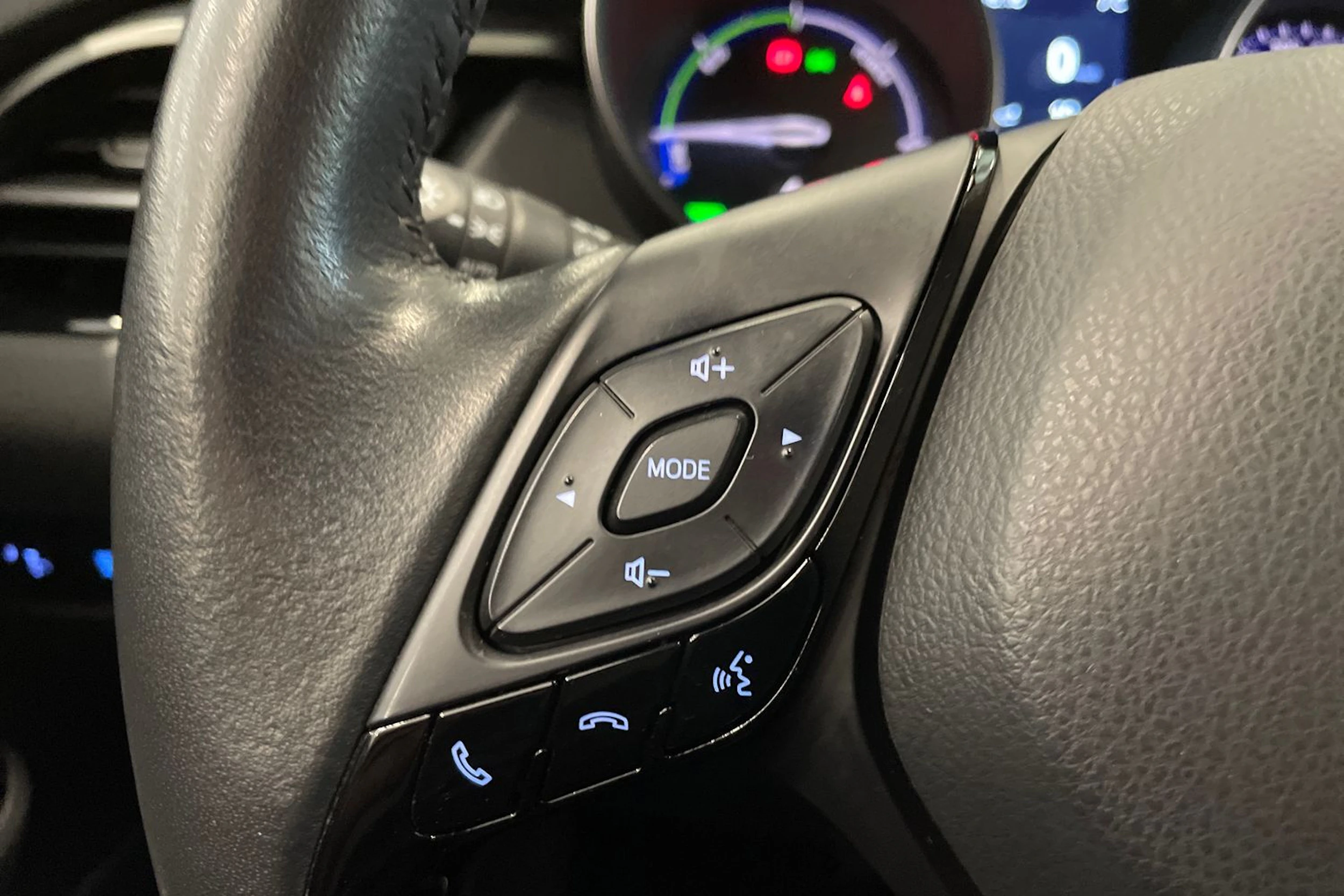 hopea Toyota C-HR 2022 kuva 19.