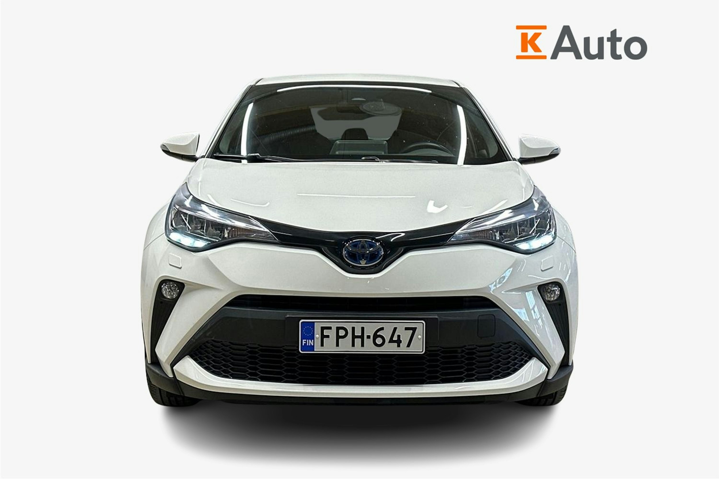 valkoinen Toyota C-HR 2022 kuva 5.