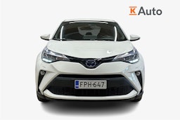 valkoinen Toyota C-HR 2022 kuva 5.
