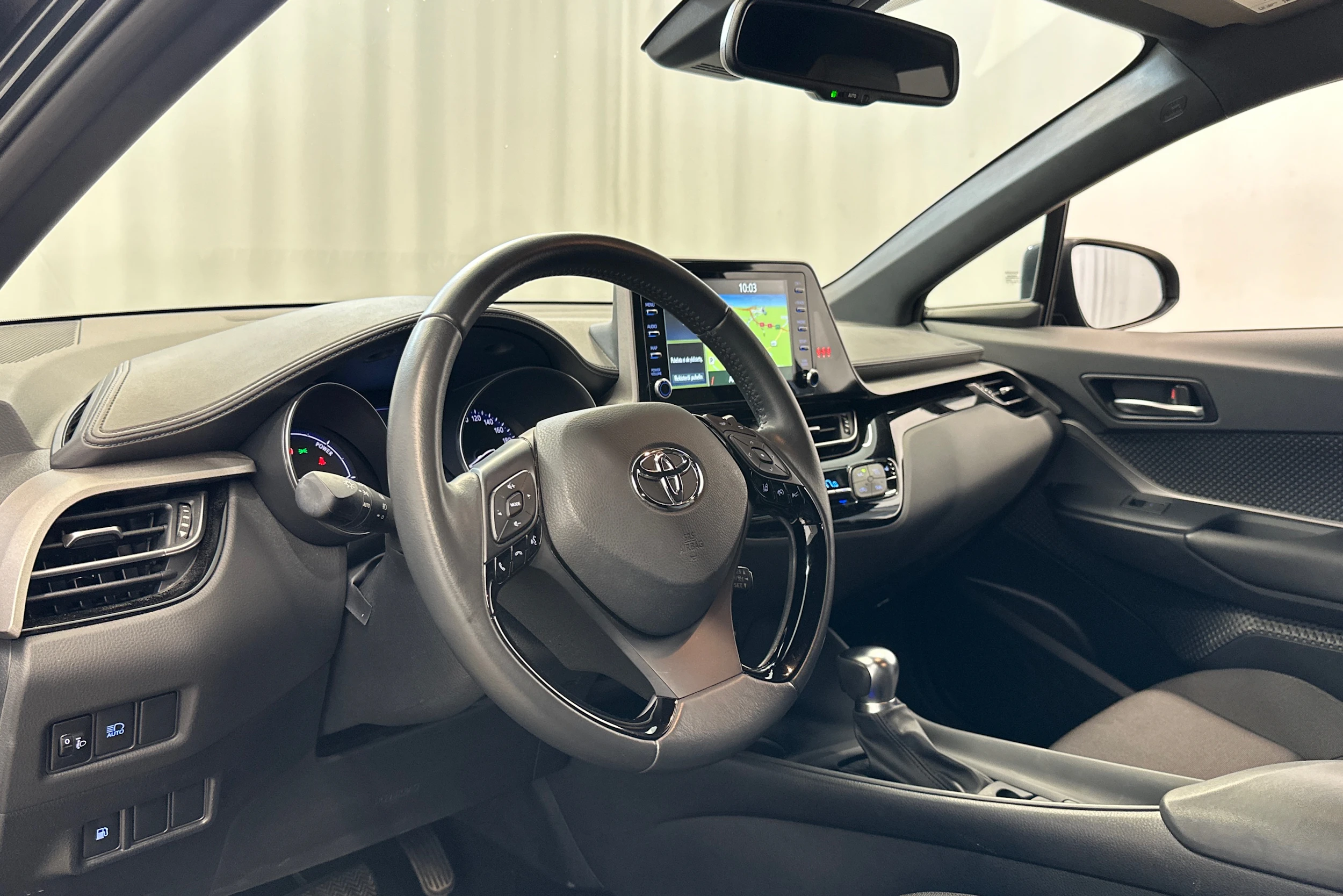 musta Toyota C-HR 2022 kuva 10.