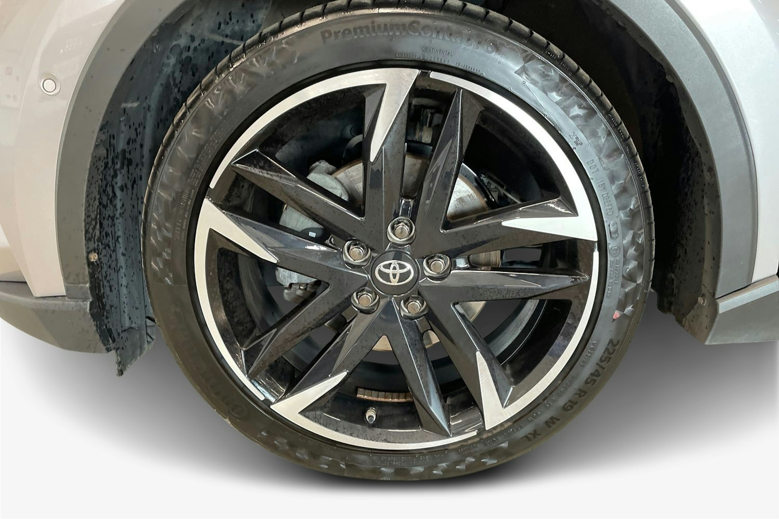 hopea Toyota C-HR 2022 kuva 11.