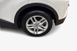 valkoinen Toyota C-HR 2022 kuva 9.