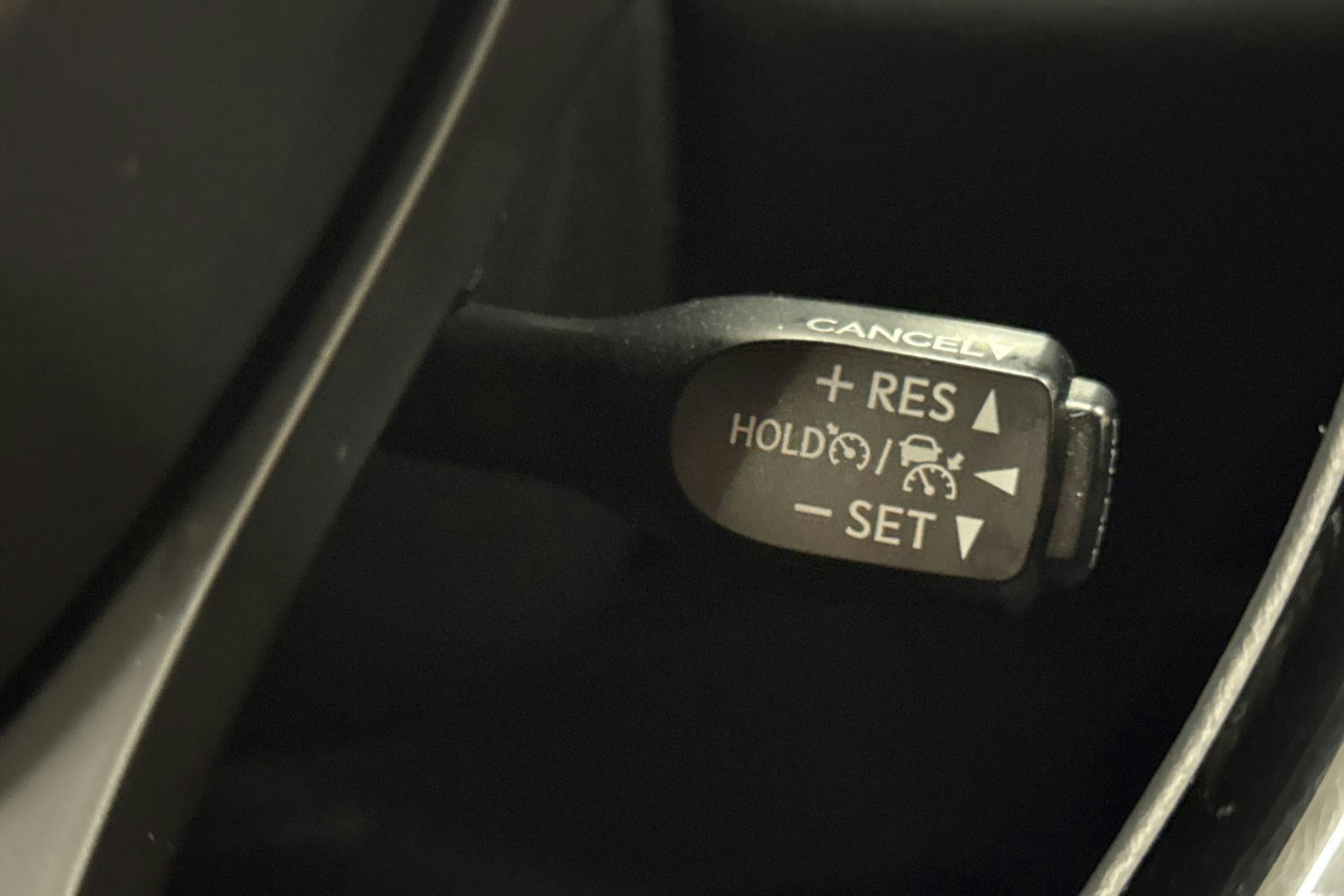 valkoinen Toyota C-HR 2022 kuva 14.