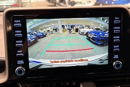 valkoinen Toyota C-HR 2022 kuva 19.