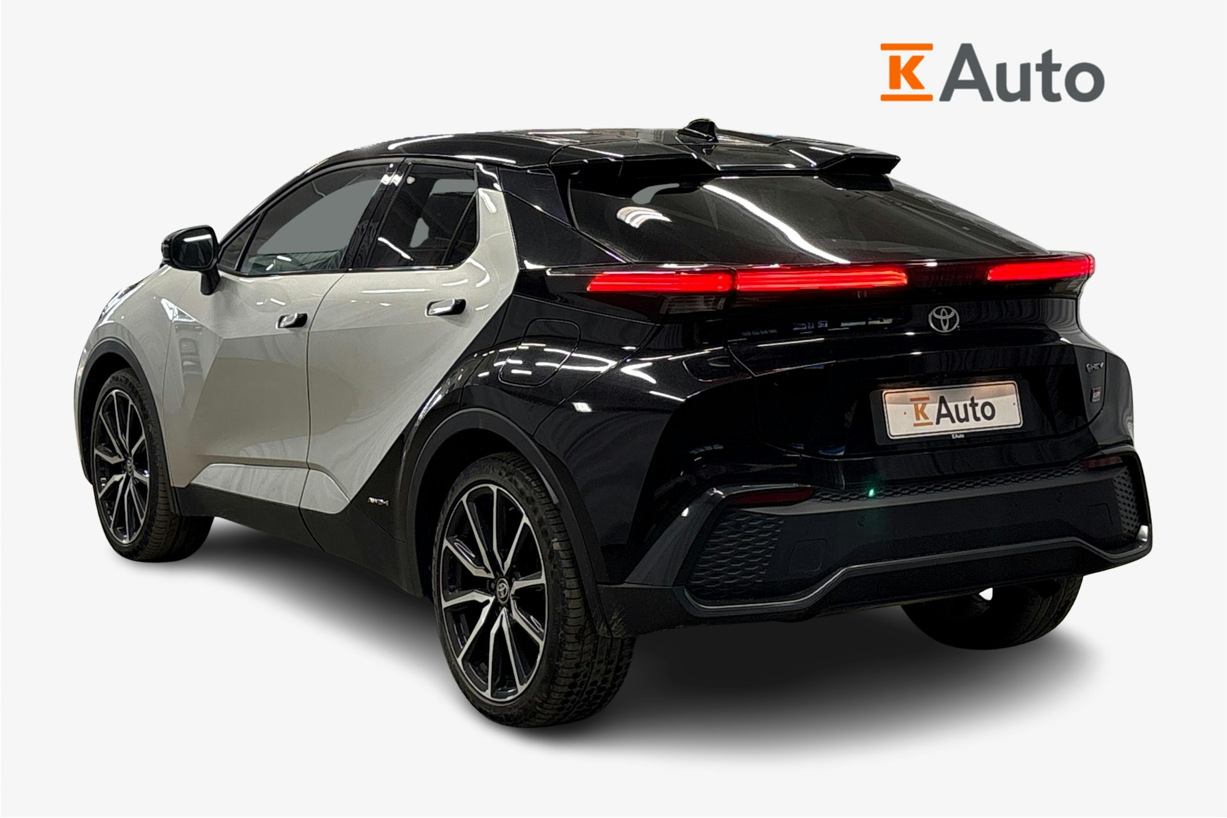 hopea Toyota C-HR 2023 kuva 2.