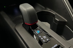 harmaa Toyota C-HR 2023 kuva 29.