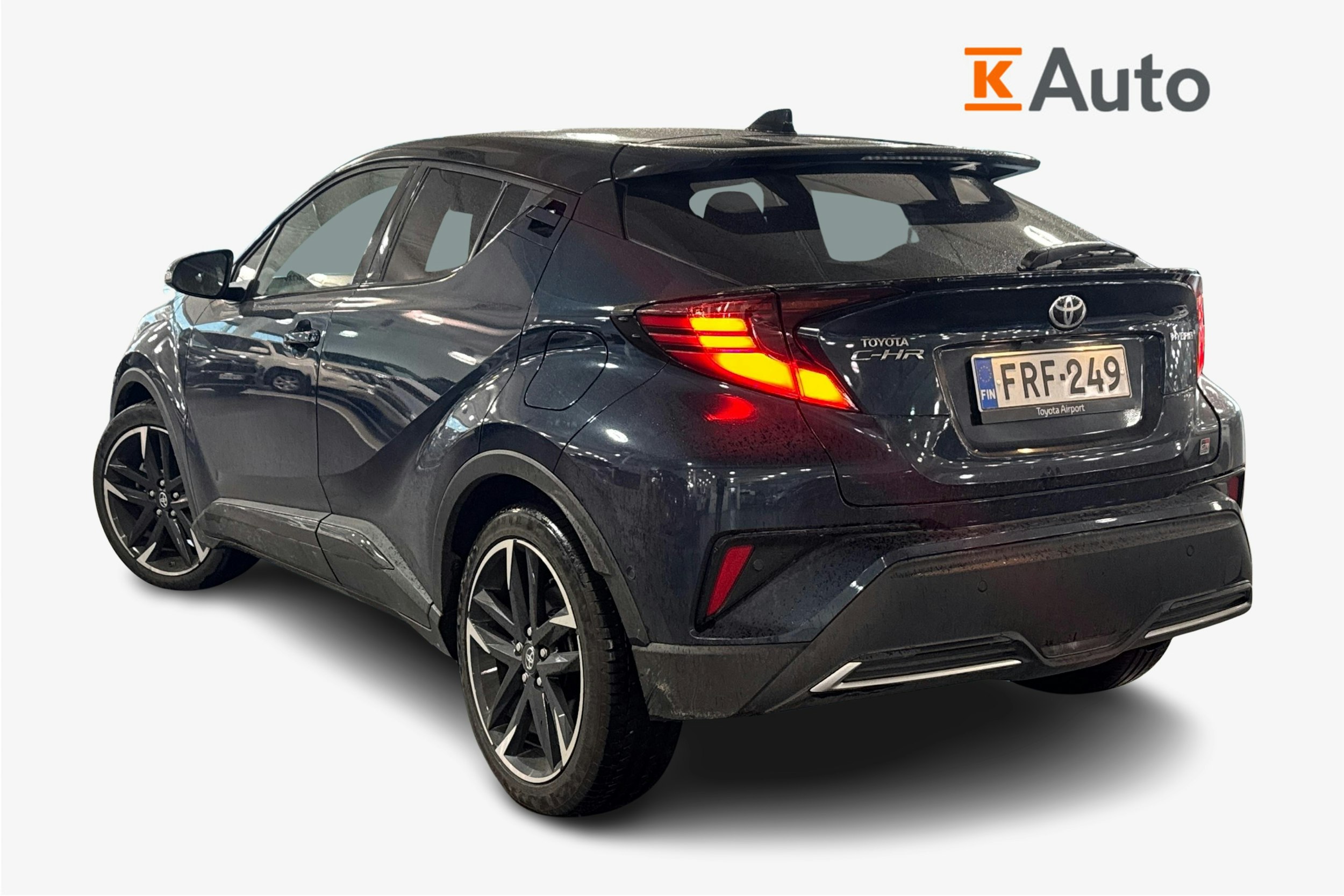musta Toyota C-HR 2023 kuva 2.