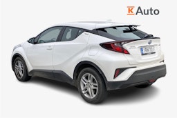 valkoinen Toyota C-HR 2023 kuva 2.