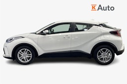 valkoinen Toyota C-HR 2023 kuva 6.