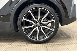 harmaa Toyota C-HR 2024 kuva 13.