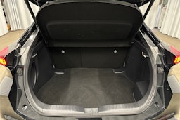 harmaa Toyota C-HR 2023 kuva 14.