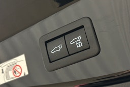 harmaa Toyota C-HR 2023 kuva 15.