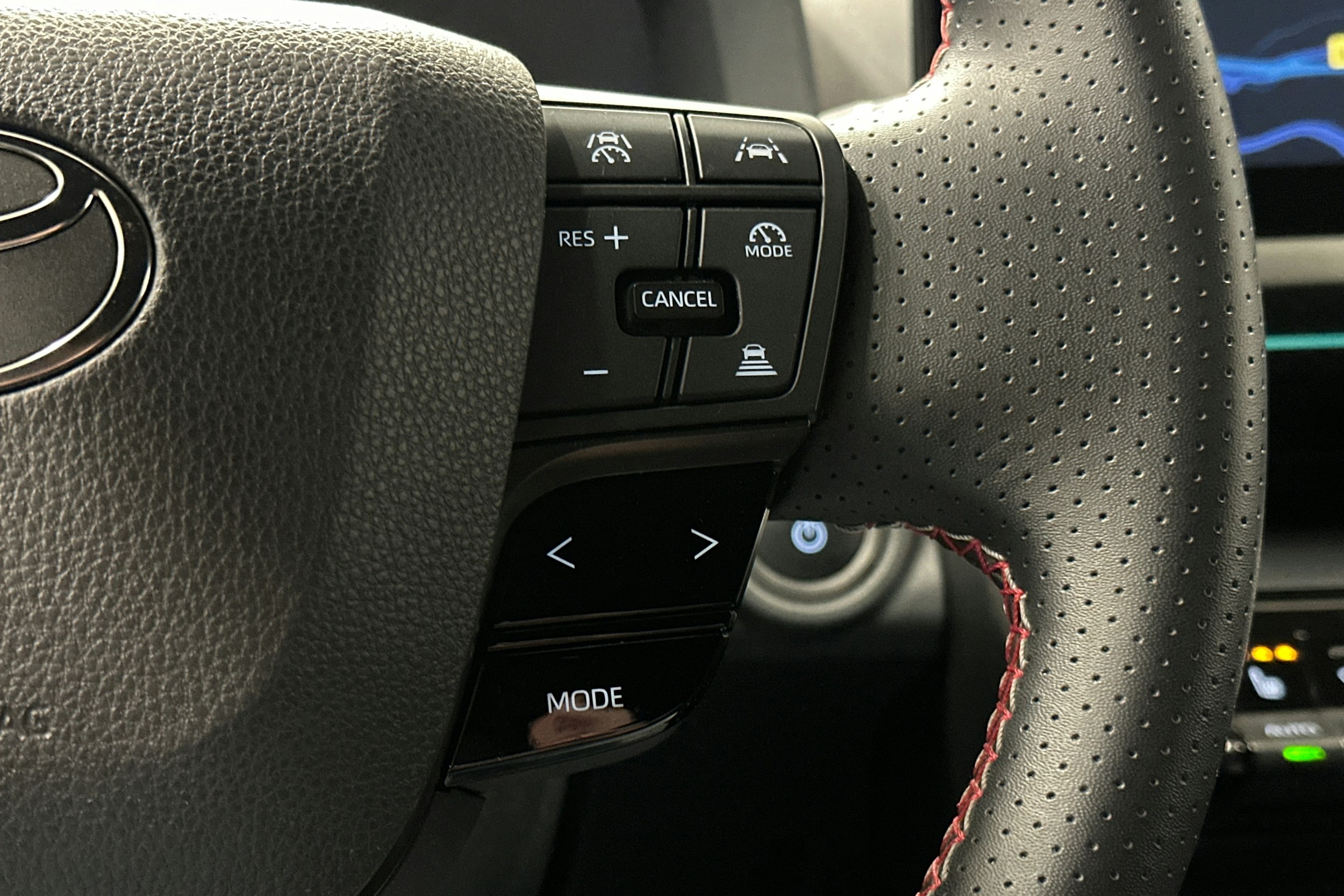 harmaa Toyota C-HR 2023 kuva 21.