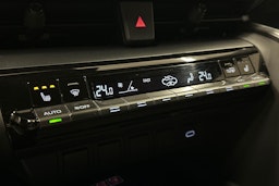 harmaa Toyota C-HR 2023 kuva 32.