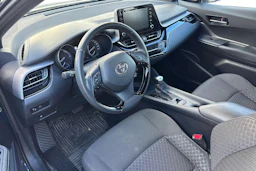 musta Toyota C-HR 2023 kuva 3.