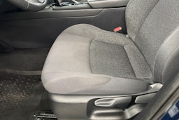 musta Toyota C-HR 2024 kuva 14.